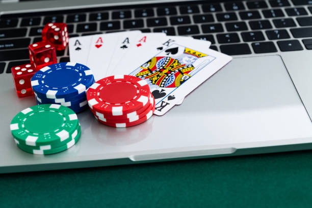 psg77 slot platform interface showing football betting, live tables, and slot games